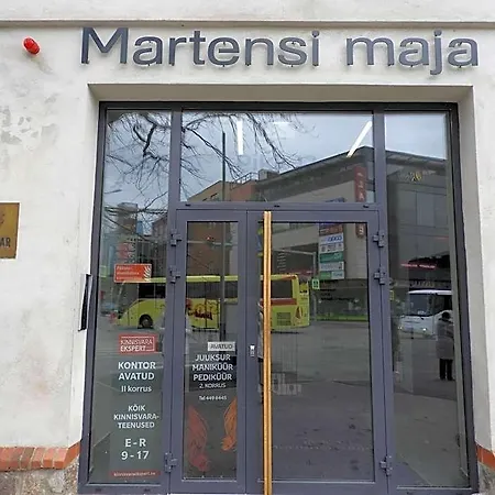 Martensi Maja מלון דירות פארנו