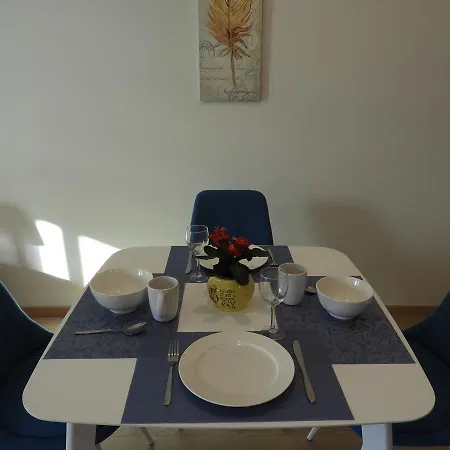 Martensi Maja Aparthotel Parnu