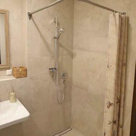 Martensi Maja Aparthotel